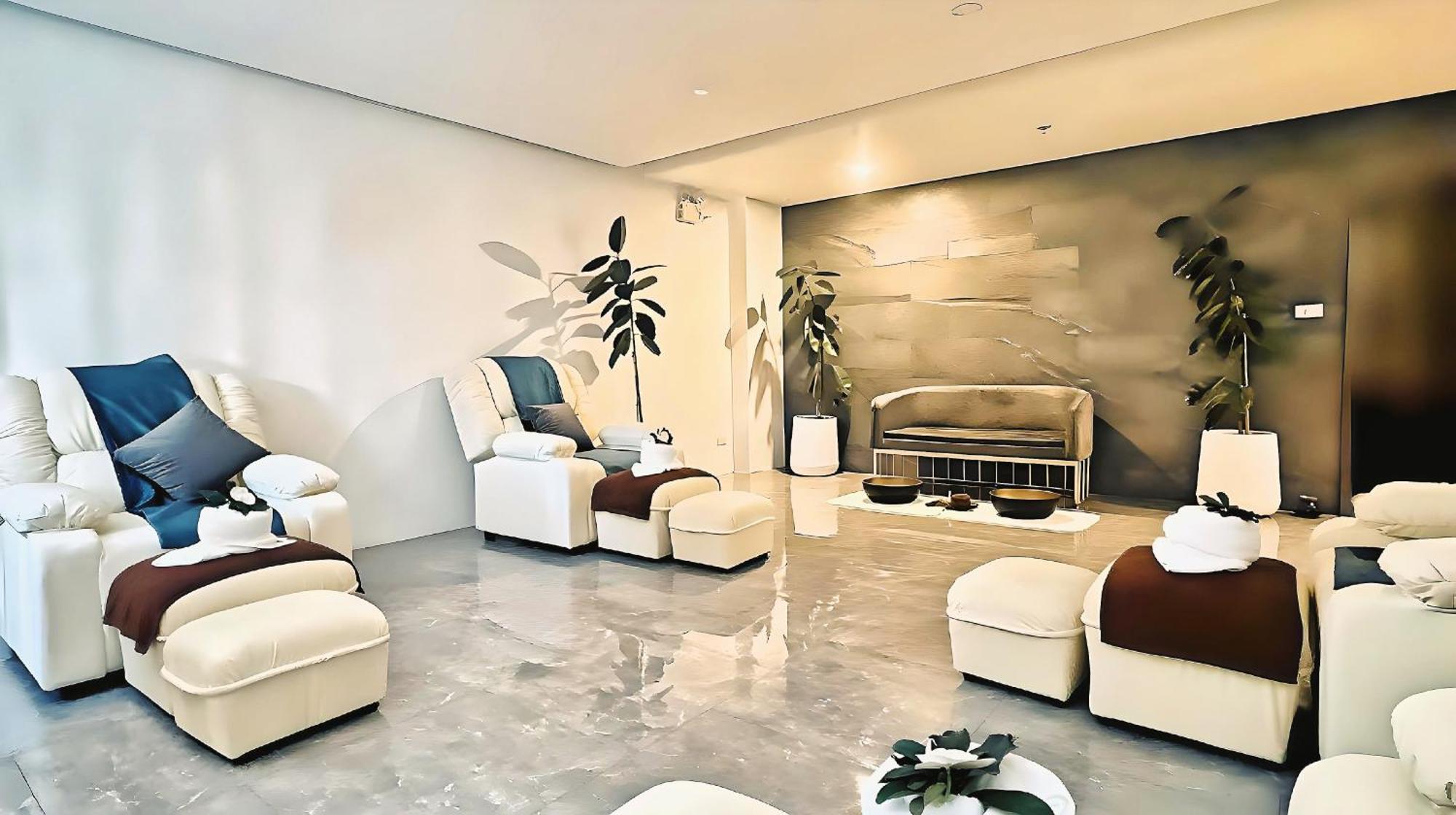 Apartment Luxury In A 5-star Hotel, Near Nai Harn