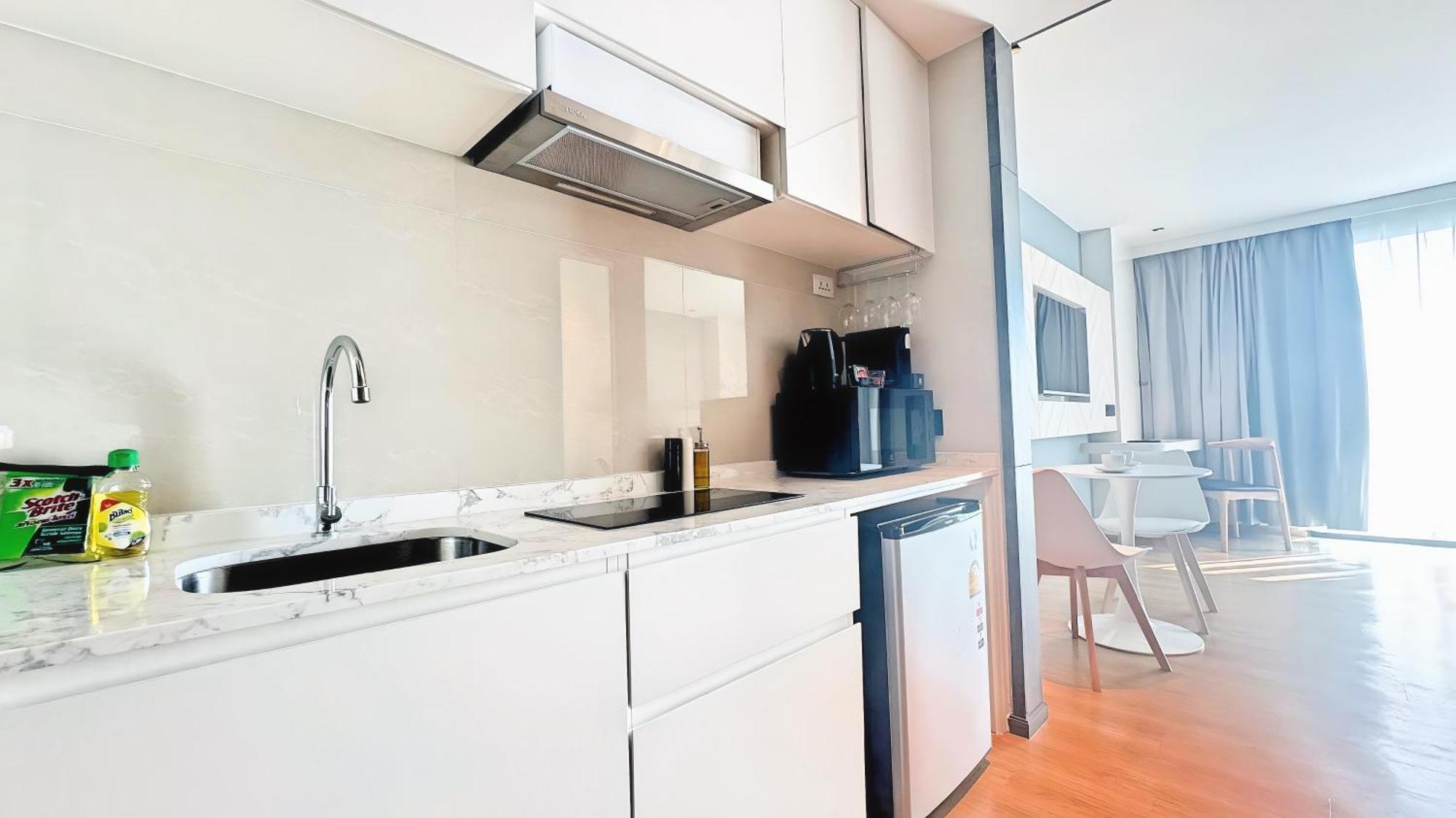 Apartment Luxury In A 5-star Hotel, Near Nai Harn